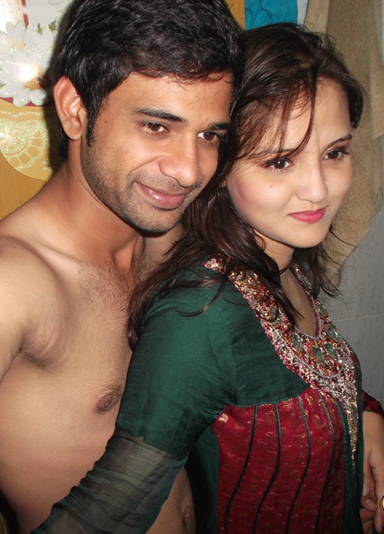 Adorable Hot Indian Couple Sunny & Sonia